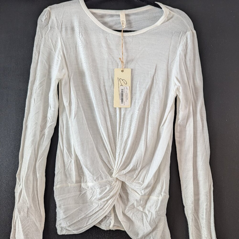 NWT cream front twist long-sleeved sheer pullover